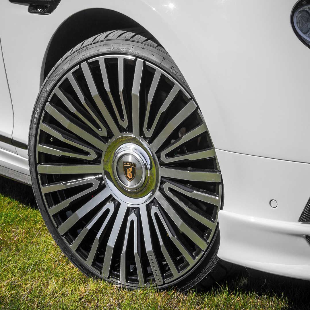 Barugzai Casanova alloy wheel gloss black polished face mounted turn view