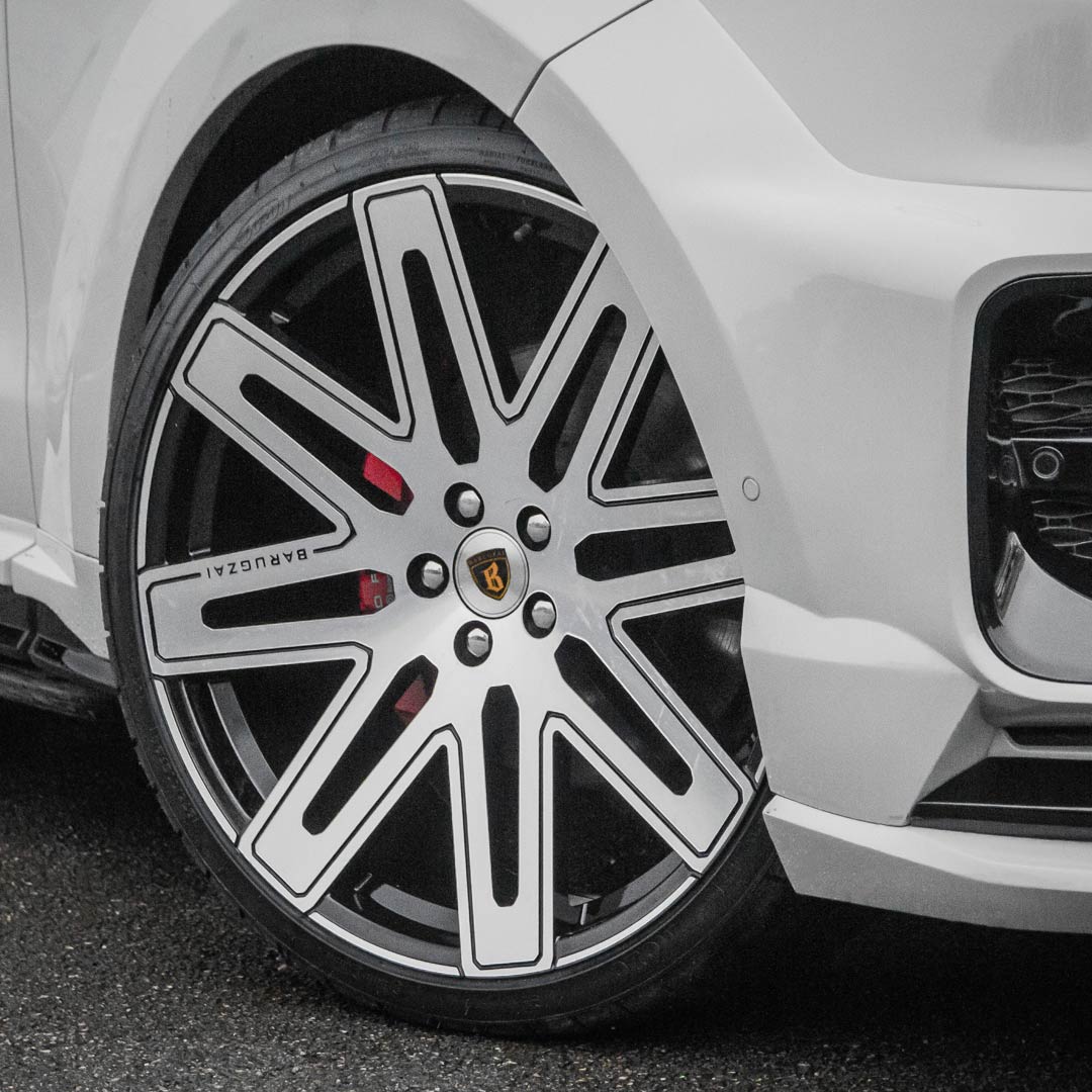 Barugzai EXEL wheel close-up mounted gloss black polished finish