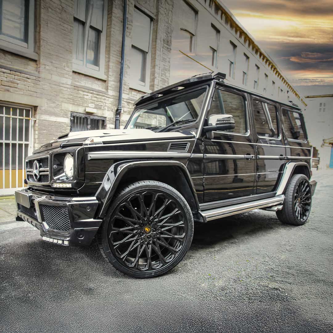 Mercedes G-Wagon build fitted with Barugzai Majestic gloss black wheels