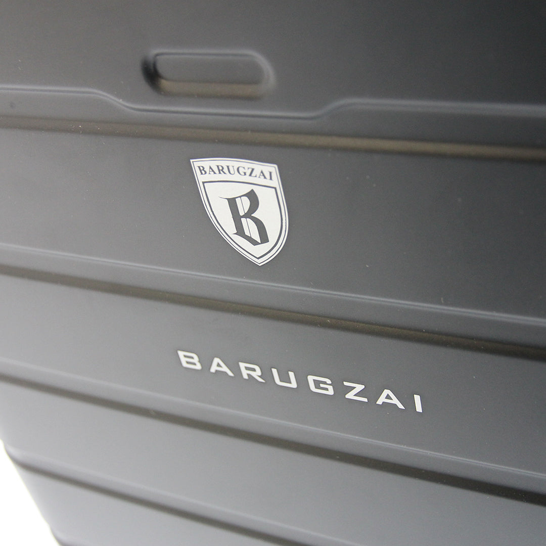 Close-up of a black container with 'BARUGZAI' branding.