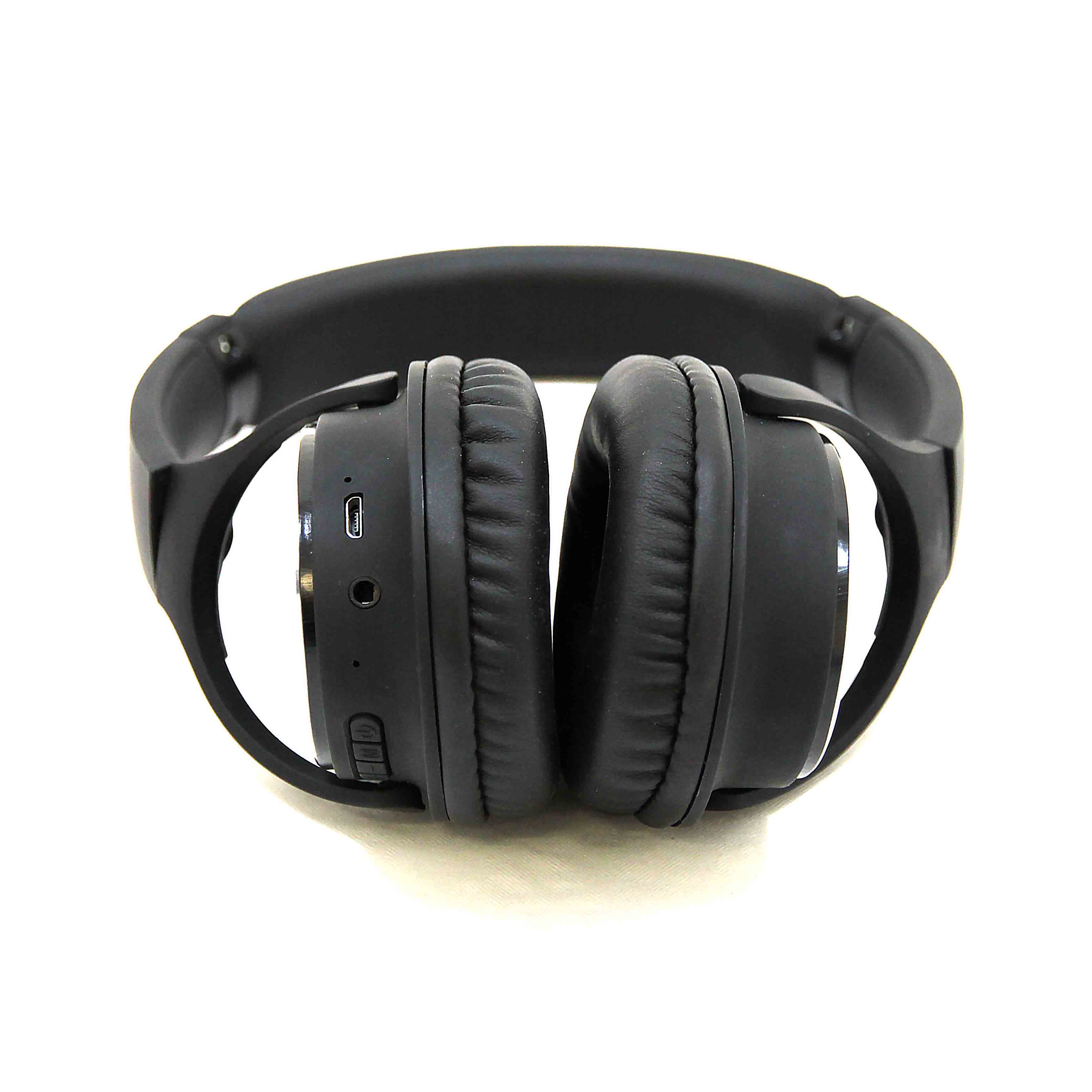 Front view close up of the barugzai headphones showcasing the bottom of the headphones with the audio jacks clearly visible. 