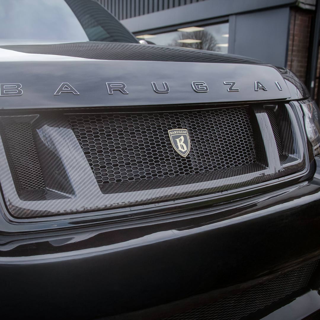 Barugzai front grille and lettering detail – Bison I Non-Wide Bodykit L405