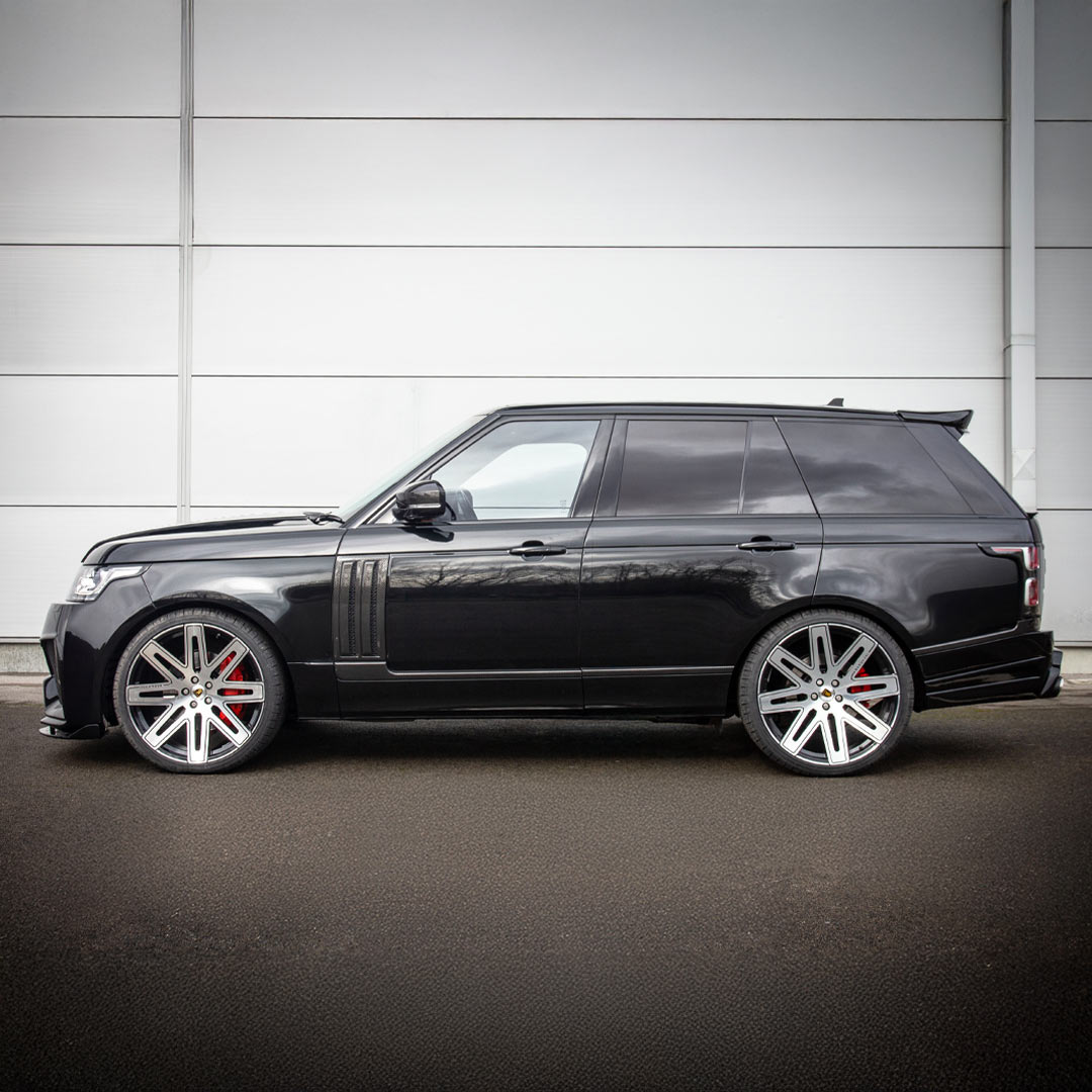 Range Rover L405 featuring Barugzai Bison I Non-Wide Bodykit – side profile